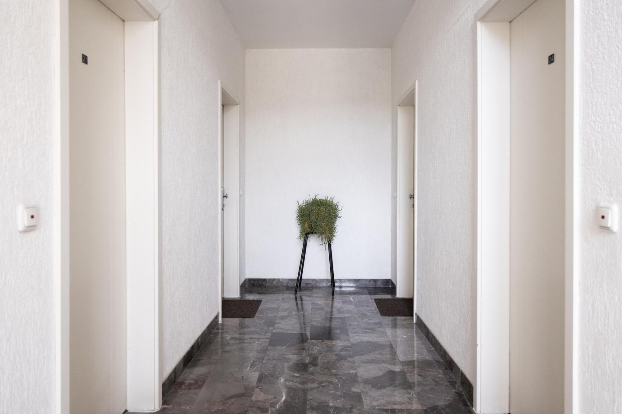 Hotel Luxor Prishtinë Ngoại thất bức ảnh
