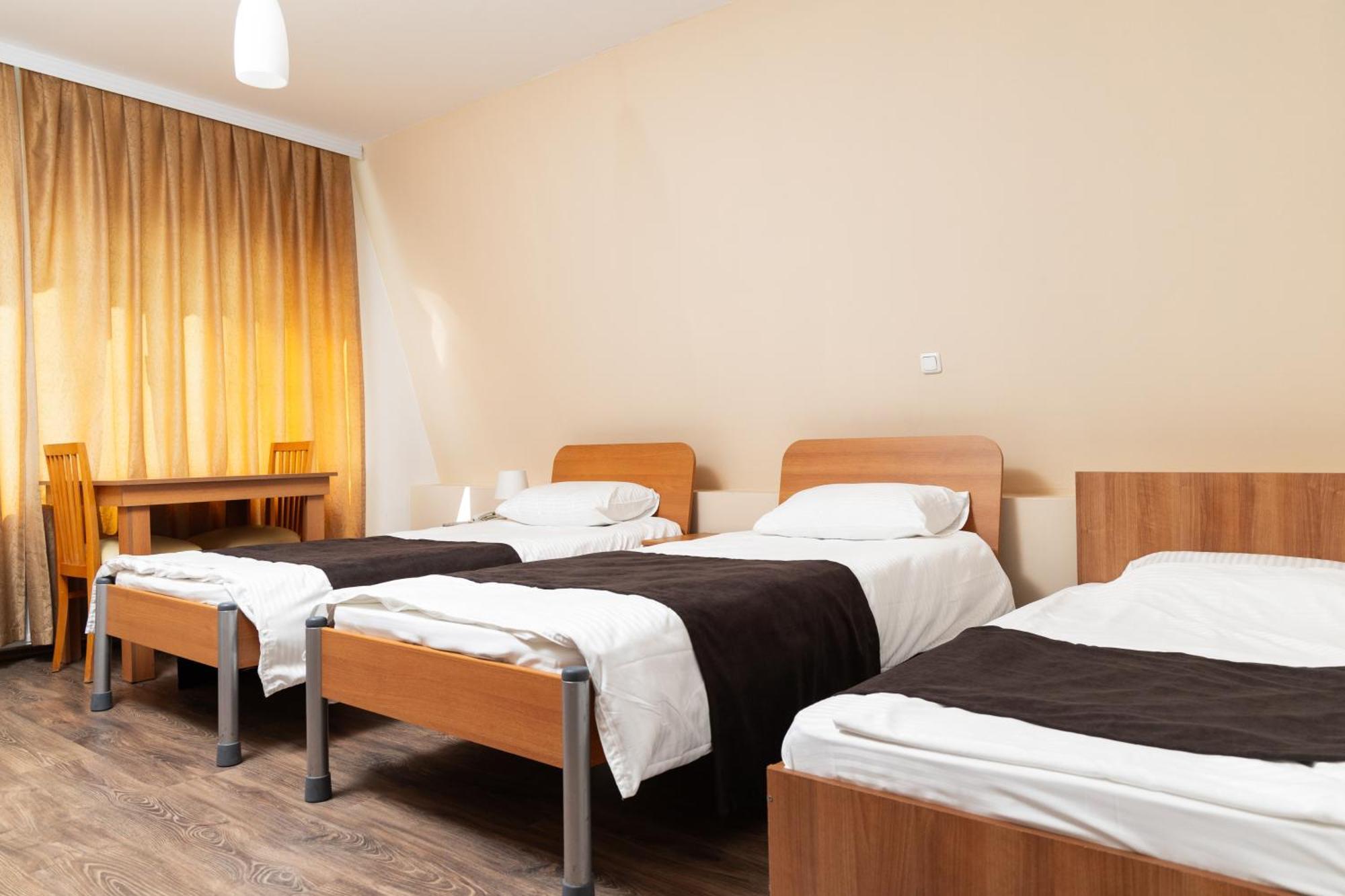 Hotel Luxor Prishtinë Ngoại thất bức ảnh